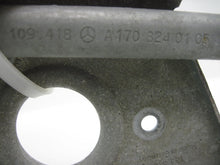 Load image into Gallery viewer, WIPER TRANSMISSION Mercedes SLK320 SLK32 97 98 99 - 04 - 847102
