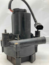 Load image into Gallery viewer, AIR INJECTION PUMP SMOG Porsche Boxster 1998 98 1999 99 - NW8231

