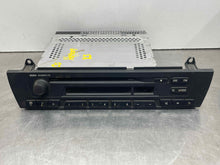 Load image into Gallery viewer, Radio BMW X3 2004 04 2005 05 AM FM CD - NW492573
