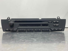 Load image into Gallery viewer, Radio BMW X3 2004 04 2005 05 AM FM CD - NW492573

