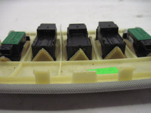 Load image into Gallery viewer, Console BMW 545i 2004 04 - 848028
