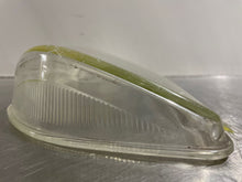 Load image into Gallery viewer, HEADLIGHT LAMP ASSEMBLY Volvo S80 99 00 01 02 03 04 05 06 Left - NW103809
