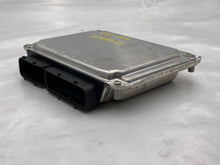 Load image into Gallery viewer, ECU ECM COMPUTER Audi A4 A6 2003 03 2004 04 3.0L - NW58854
