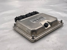 Load image into Gallery viewer, ECU ECM COMPUTER Audi A4 A6 2003 03 2004 04 3.0L - NW58854
