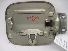 Load image into Gallery viewer, Fuel Filler Door Honda Accord 2005 05 - 850557
