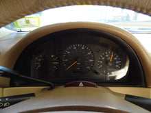 Load image into Gallery viewer, SPEEDOMETER CLUSTER Mercedes ML320 ML430 2001 01 - NW161297
