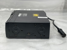Load image into Gallery viewer, CD Changer Audi TT 2000 00 2001 01 02 03 04 05 06 - NW136205

