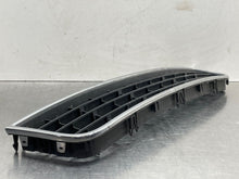 Load image into Gallery viewer, GRILLE Audi A6 2002 02 2003 03 2004 04 Center - NW98020
