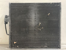 Load image into Gallery viewer, CONDENSER BMW 525i 540i M5 Z8 1998 98 99 00 01 02 03 - NW43632
