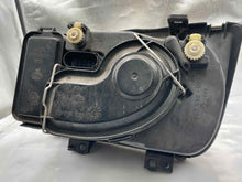 Load image into Gallery viewer, HEADLIGHT LAMP ASSEMBLY Jetta Jetta III Jetta IV 1999-2002 Right - NW103702
