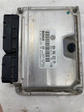 Load image into Gallery viewer, ECU ECM COMPUTER Golfo Jetta 2002 02 Auto - NW62766
