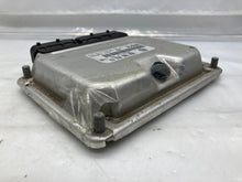 Load image into Gallery viewer, ECU ECM COMPUTER Golfo Jetta 2002 02 Auto - NW62766
