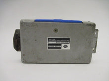 Load image into Gallery viewer, SEAT BELT MODULE NISSAN MAXIMA STANZA 1989 90 91 92 - 8570
