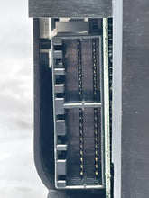 Load image into Gallery viewer, Speedometer Cluster  LINCOLN CONTINENTAL 2001 - NW159125

