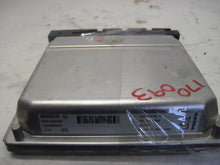 Load image into Gallery viewer, ECU ECM COMPUTER Volvo S60 V70 XC90 05 06 07 2007 - 859157
