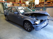 Load image into Gallery viewer, Fog Light BMW 320i 330i 325i 2002 02 2003 03 2004 04 2005 05 - NW82064
