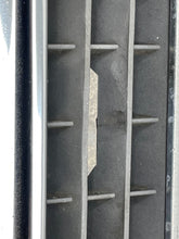 Load image into Gallery viewer, GRILL Mercedes E320 E420 E500 E300D 1995 94 95 1995 - NW98534
