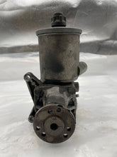 Load image into Gallery viewer, POWER STEERING PUMP MERCEDES 300E C-CLASS 93 94 95 - NW163759

