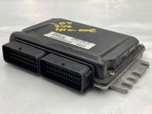 Load image into Gallery viewer, ECU ECM COMPUTER Volvo S40 V40 2004 04 - NW62981
