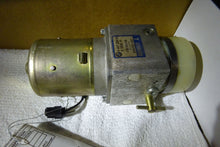Load image into Gallery viewer, Convertible Top Motor  BMW Z3 1998 - NW50127

