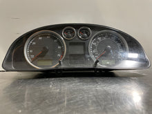 Load image into Gallery viewer, SPEEDOMETER CLUSTER Passat 2002 02 2003 03 - NW162229
