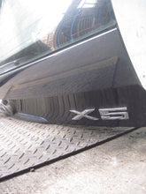 Load image into Gallery viewer, TRUNK LID BMW X5 2000 00 2001 01 2002 02 03 04 05 06 - 869094
