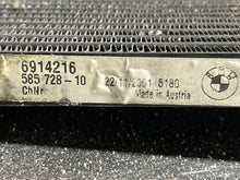 Load image into Gallery viewer, AC CONDENSER BMW X5 2000 00 2001 01 02 03 04 05 06 - NW43692
