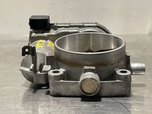 Load image into Gallery viewer, THROTTLE BODY CLK430 CLK500 ML500 SL55 01 - 06 - NW178411
