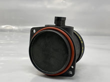 Load image into Gallery viewer, Mass Air Flow Sensor Meter MAF Azera Entourage Genesis Santa Fe 06-12 - NW5057
