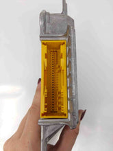 Load image into Gallery viewer, Air Bag computer Saab 9-3 2006 06 2007 07 2008 08 2009 09 - NW37209
