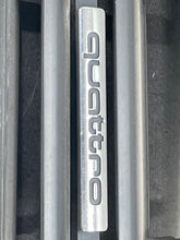 Load image into Gallery viewer, GRILLE Audi Allroad 2001 01 2002 02 2003 03 2004 04 2005 05 Upper - NW98041
