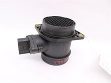 Load image into Gallery viewer, Mass Air Flow Sensor Meter MAF A4 TT Beetle Golf Golf Cabriolet 00-07 - 876677
