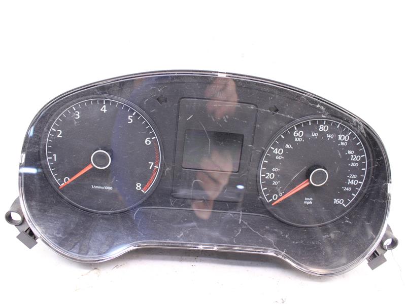 SPEEDOMETER CLUSTER Volkswagen Jetta 2014 14 - 877256