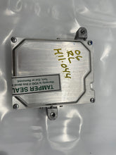 Load image into Gallery viewer, TRANSFER CASE COMPUTER MODULE Acura RL 05 - 08 - NW28064
