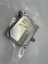 Load image into Gallery viewer, TRANSFER CASE COMPUTER MODULE Acura RL 05 - 08 - NW28064
