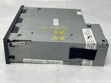 Load image into Gallery viewer, CD PLAYER Audi A8 S6 A6 2003 03 2004 04 2005 05 06 - 09 - NW136102
