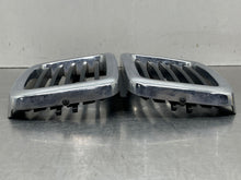 Load image into Gallery viewer, GRILL BMW 524TD 533I 535I 82 83 84 85 86 87 88 Center - NW98180
