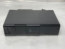 Load image into Gallery viewer, CD Changer Mercedes S430 S500 S600 S55 2003 03 - NW139081
