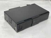Load image into Gallery viewer, CD Changer Mercedes S430 S500 S600 S55 2003 03 - NW139081
