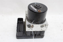 Load image into Gallery viewer, ABS PUMP Volvo V70 S70 V40 05 06 07 - 880675
