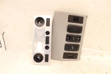 Load image into Gallery viewer, Console BMW 530i 2007 07 - 881818
