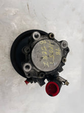 Load image into Gallery viewer, POWER STEERING PUMP BMW 528I 97 98 - NW163132
