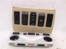 Load image into Gallery viewer, Console BMW 525i 2006 06 - 885587
