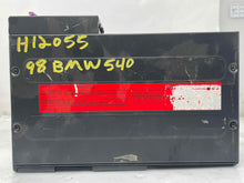 Load image into Gallery viewer, CD CHANGER BMW 850i 328i 840i 318i 1996 96 1997 97 98 - NW136508
