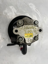 Load image into Gallery viewer, POWER STEERING PUMP HYUNDAI SONATA 2006 2.4 - NW163444
