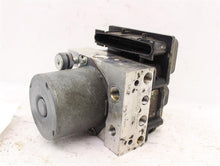Load image into Gallery viewer, ABS PUMP Land Rover LR3 Range Rover Sport 2005 05 2006 06 - 896675
