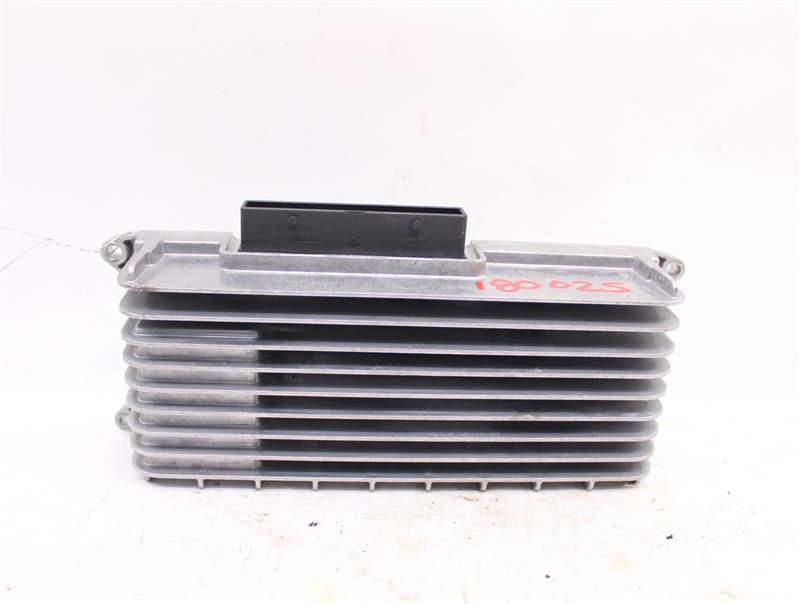AMPLIFIER Audi A4 S4 2009 09 - 902153