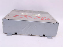 Load image into Gallery viewer, RADIO Range Rover 2003 03 2004 04 AM FM Stereo - 902538
