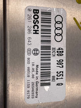 Load image into Gallery viewer, ECU ECM COMPUTER Audi A6 2001 01 Auto 2.7 - NW58870
