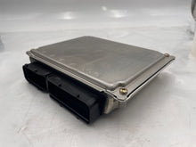 Load image into Gallery viewer, ECU ECM COMPUTER Audi A6 2001 01 Auto 2.7 - NW58870
